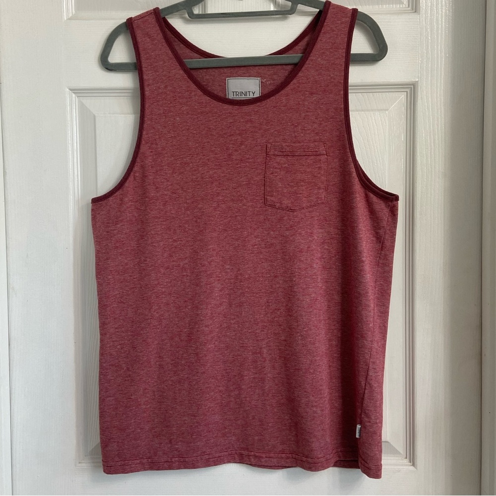 Trinity Collective Men’s Tank Top Size Medium Red Sleeveless Chest Pocket
